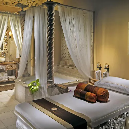La Caleta Sleeps 6 Pool Air Con Wifi *
